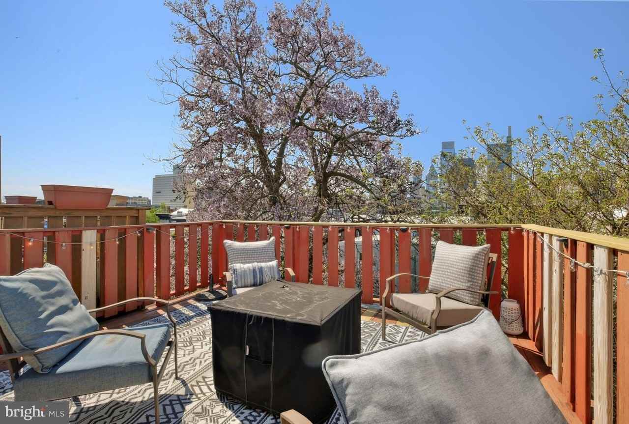 1714 Wallace St #5 - Photo 3 of 27