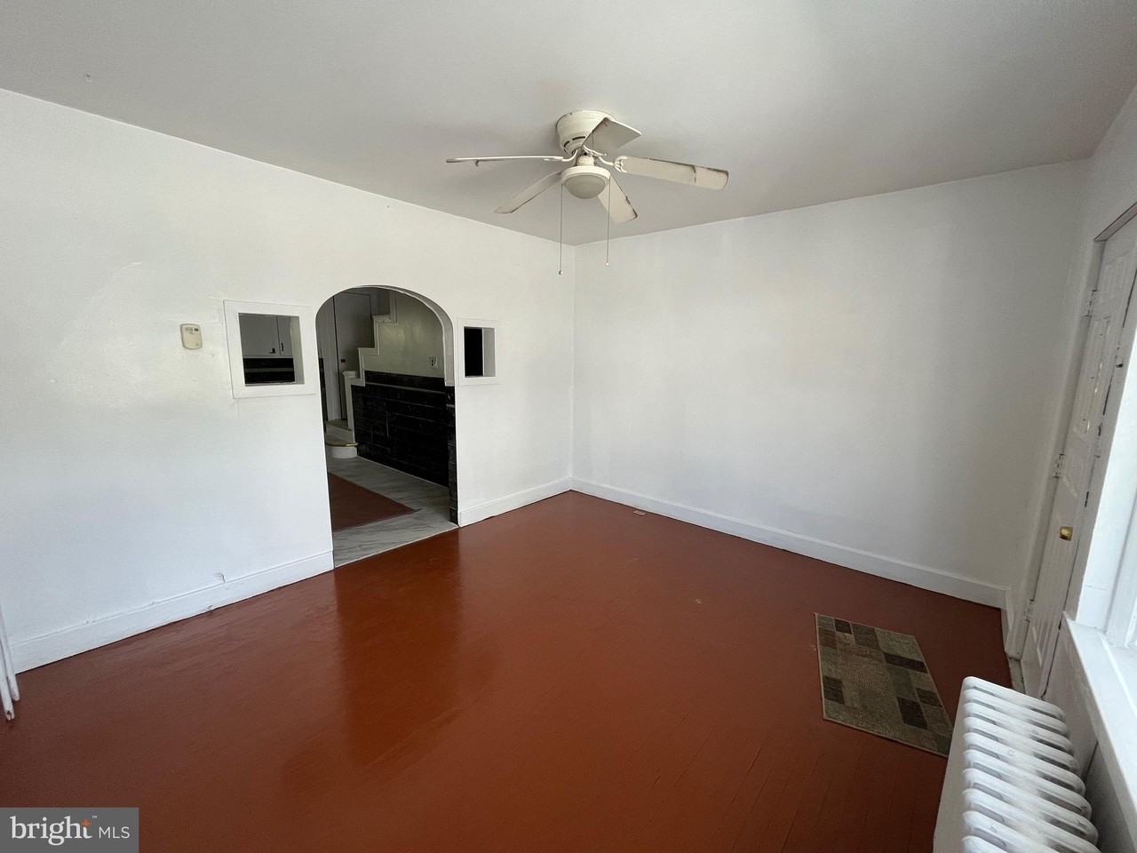 313 Valley St - Photo 5 of 26
