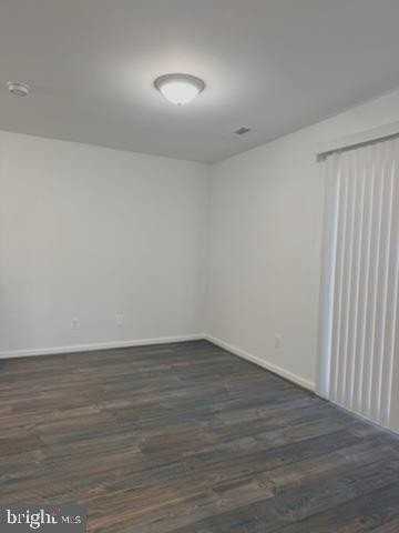 7291 Hillary St - Photo 5 of 33