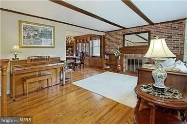 7303 Wayne Dr - Photo 4 of 24