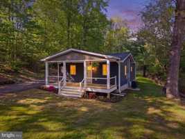 featured image of 850 Oak Park Rd