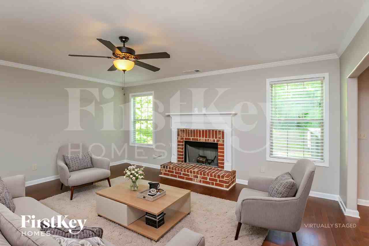 254 Cypress Pl - Photo 3 of 18