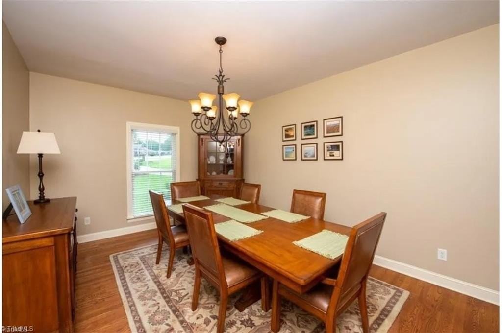123 Pleasant Dr - Photo 3 of 15