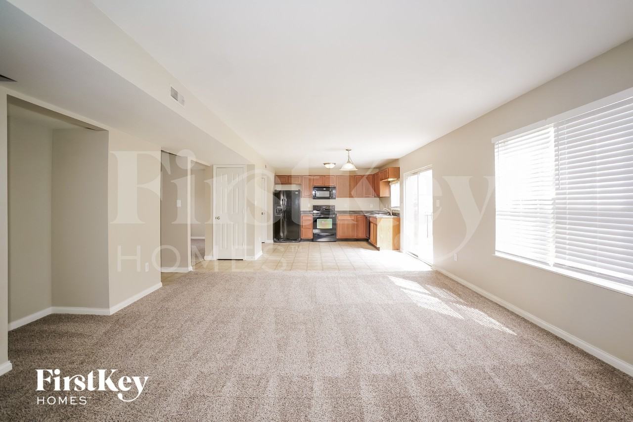 6465 Matcumbe Way - Photo 3 of 15