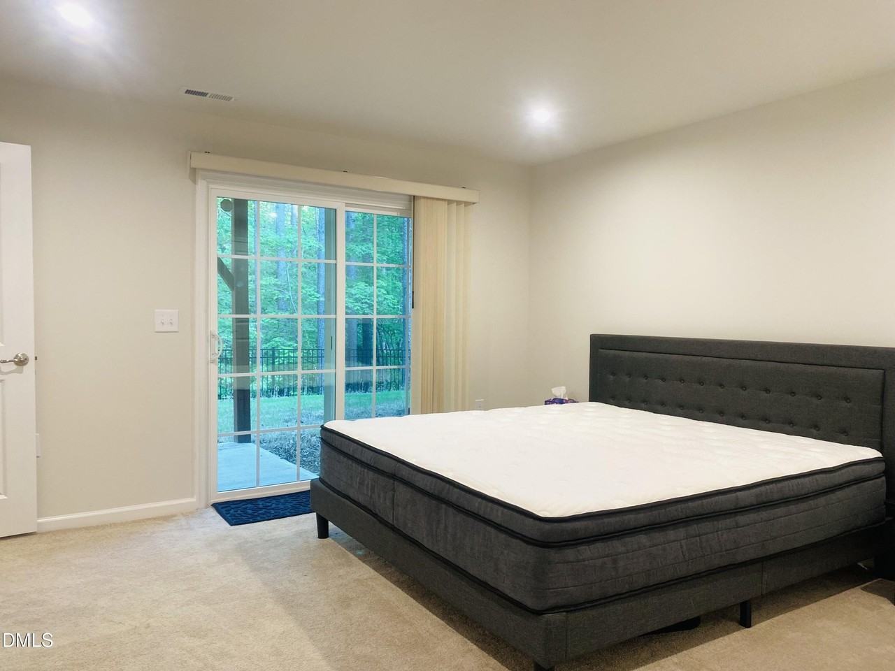 1158 Romeria Dr - Photo 4 of 22