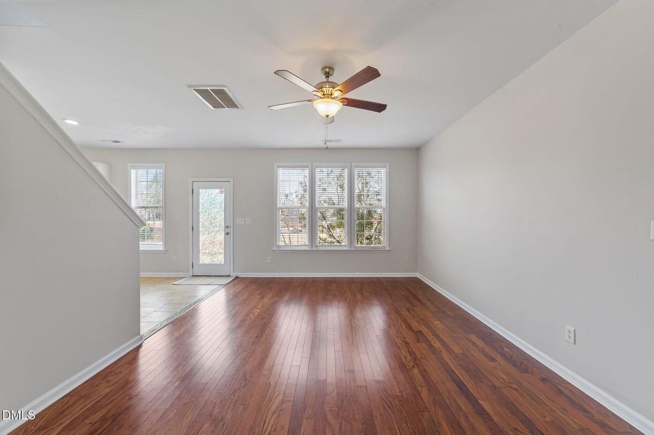 296 Stansbury Ln - Photo 6 of 29