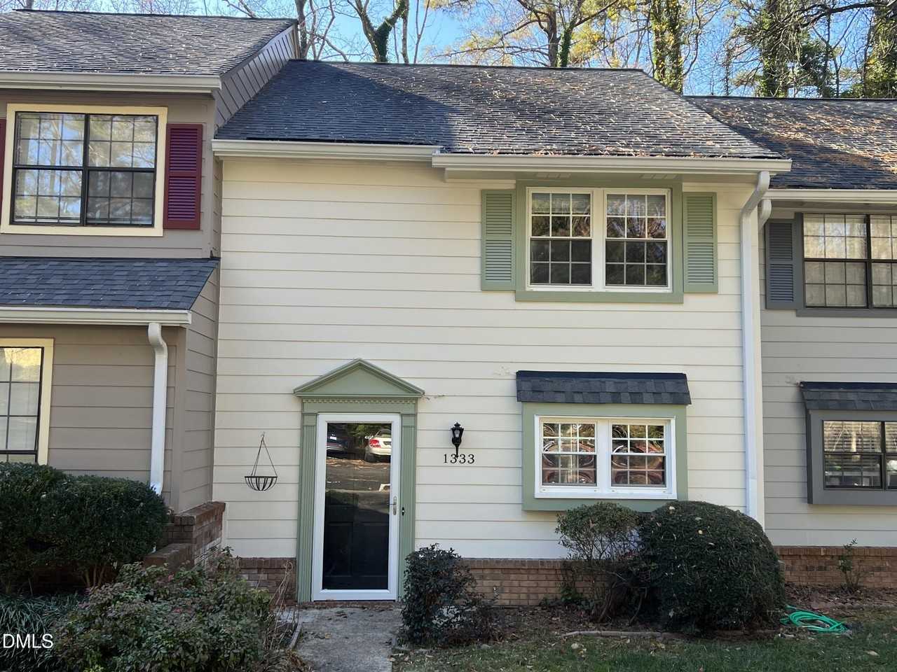 1333 Springlawn Ct