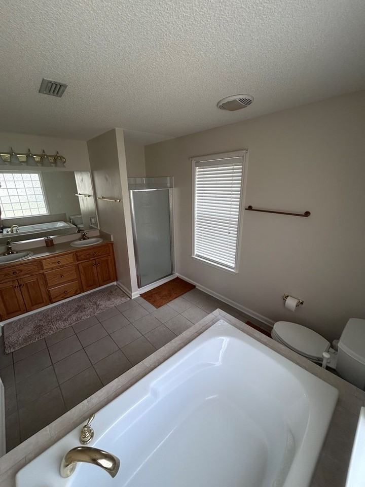 4001 Conway Cir - Photo 7 of 14