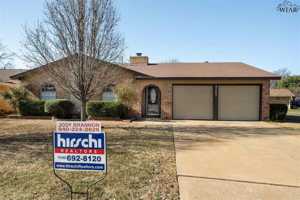featured image of 4507 Trailwood Dr