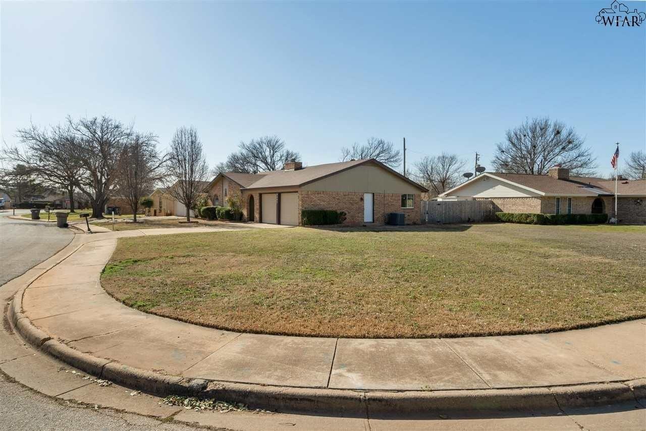 4507 Trailwood Dr - Photo 2 of 24