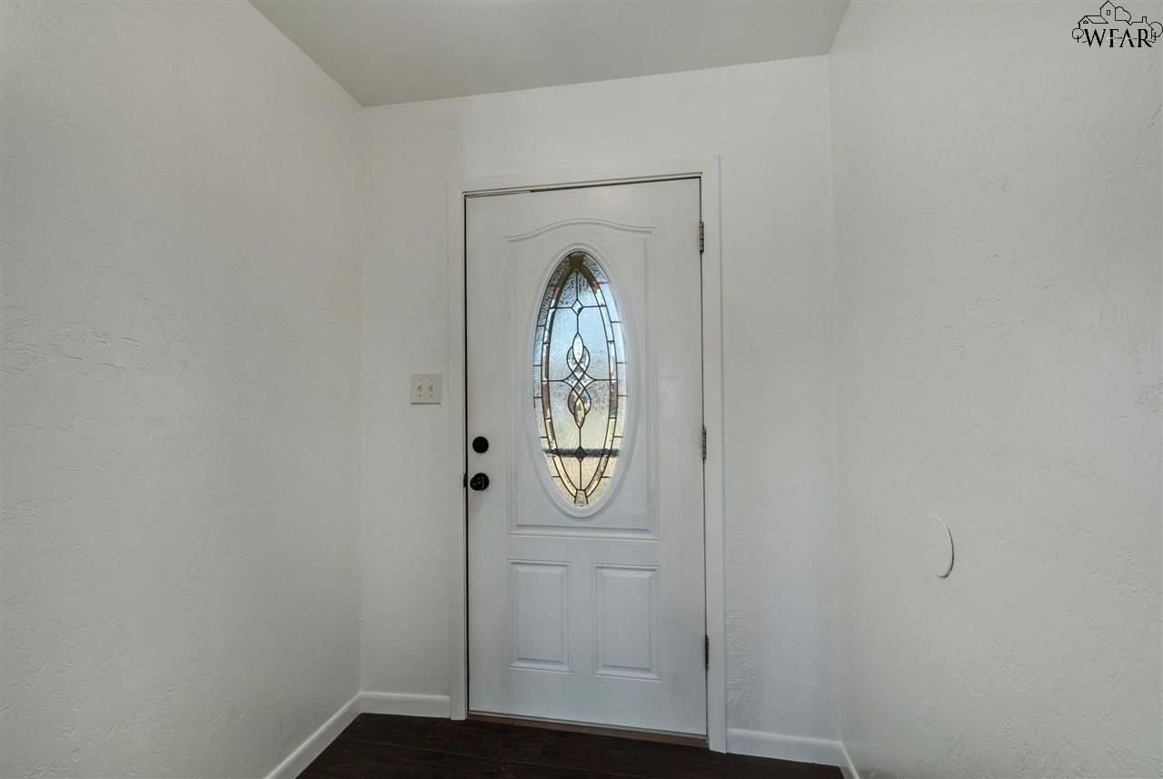 4507 Trailwood Dr - Photo 4 of 24