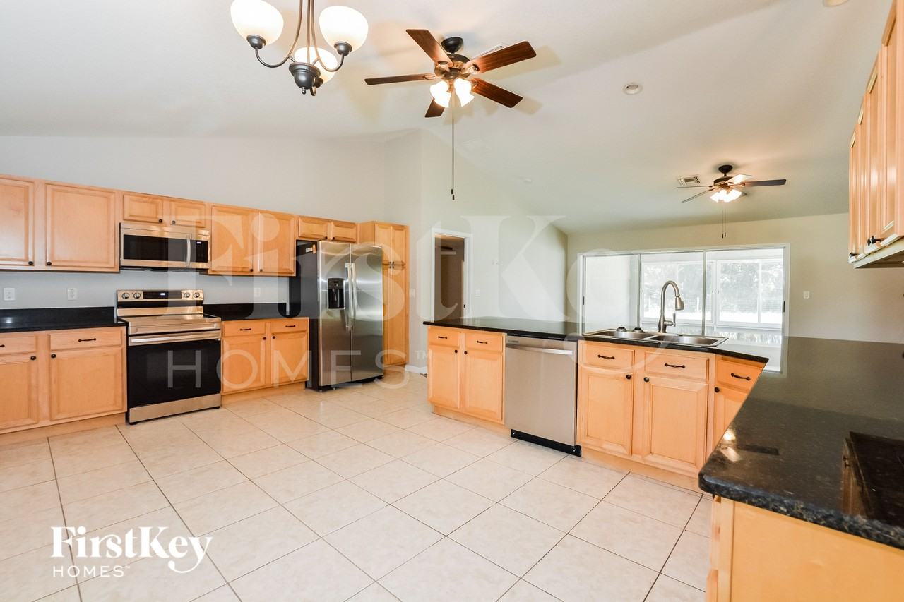 207 Shannon Ln - Photo 7 of 16