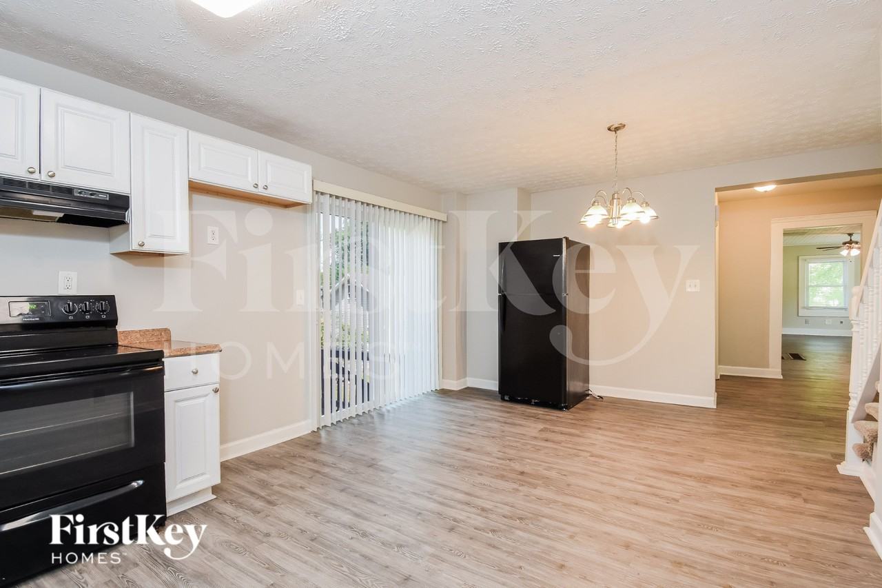 5664 Perk St - Photo 7 of 15