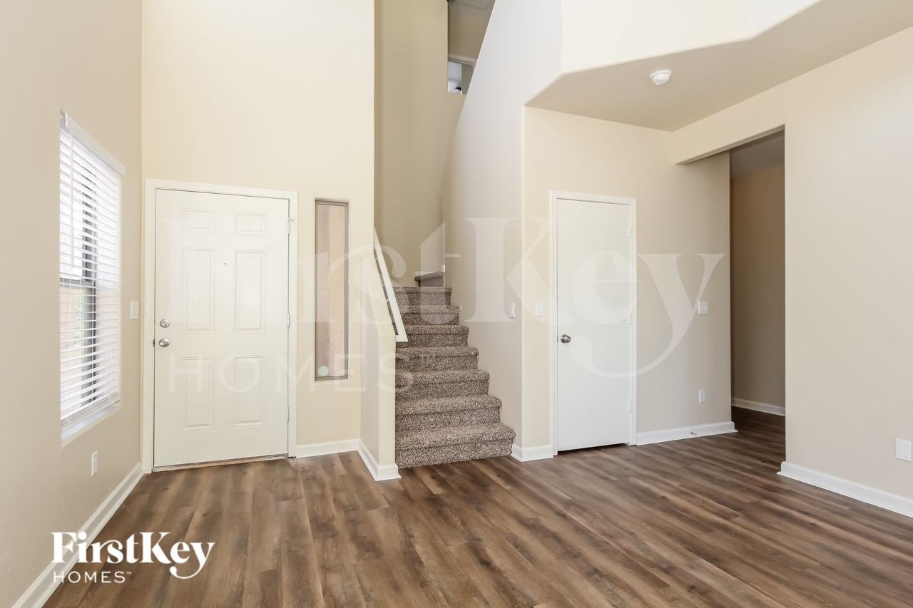 22022 N 29th Dr - Photo 3 of 18