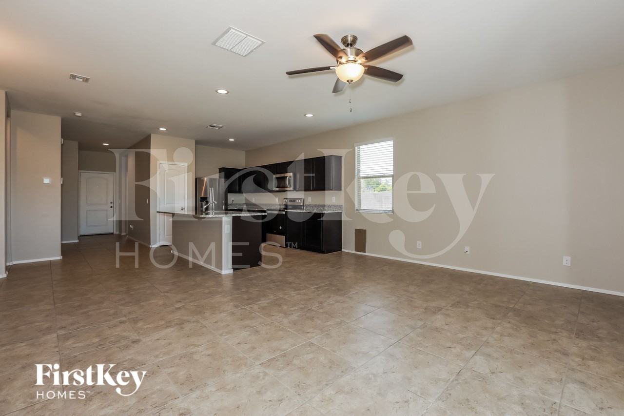 11388 E Wallflower Ln - Photo 3 of 19