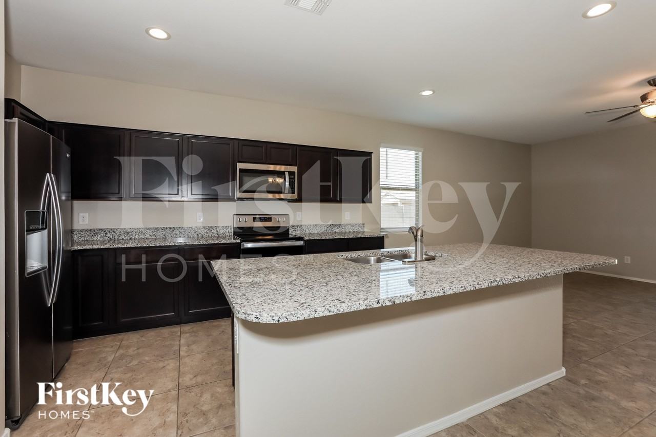 11388 E Wallflower Ln - Photo 7 of 19