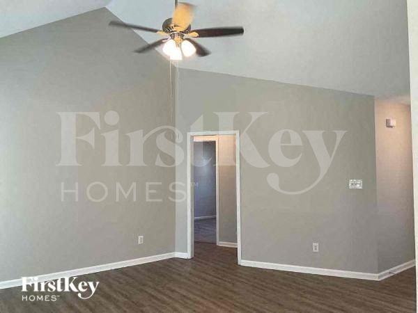 109 W Bank Dr - Photo 3 of 14