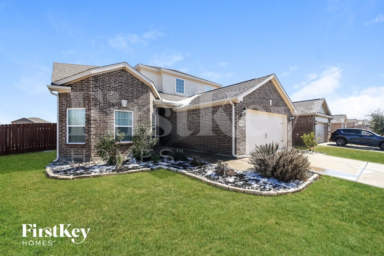 2207 Old Harbor Way - Photo 3 of 20