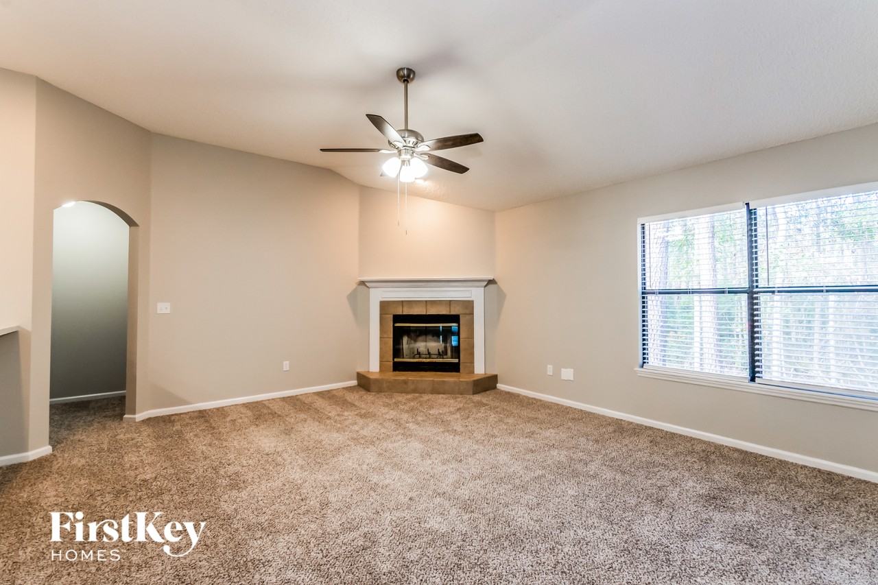 5541 Broadgate Ct - Photo 4 of 15