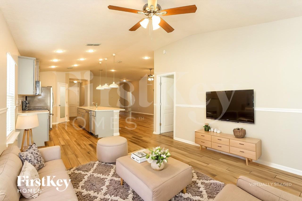 4145 Emilio Ln - Photo 4 of 19