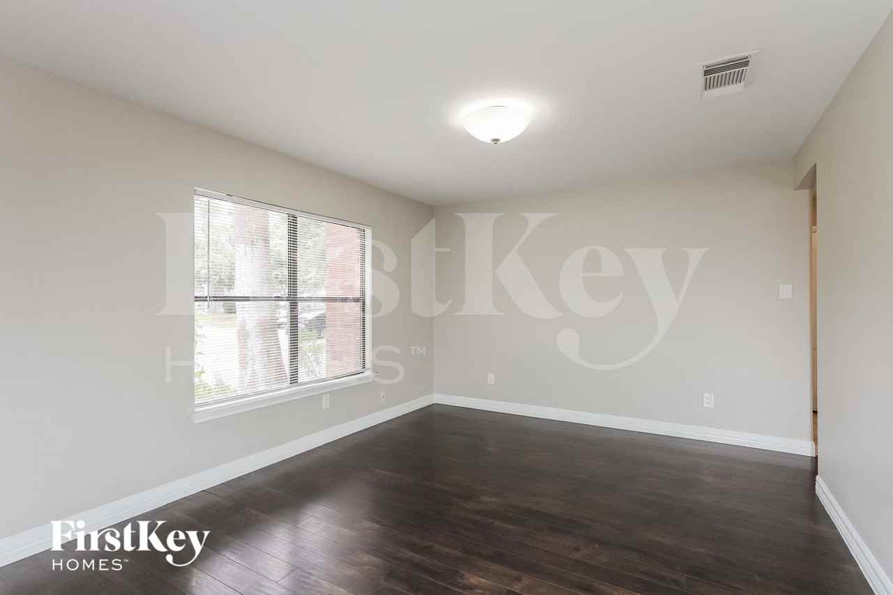 4623 Everstone Crk - Photo 3 of 18