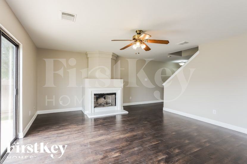 4623 Everstone Crk - Photo 5 of 18