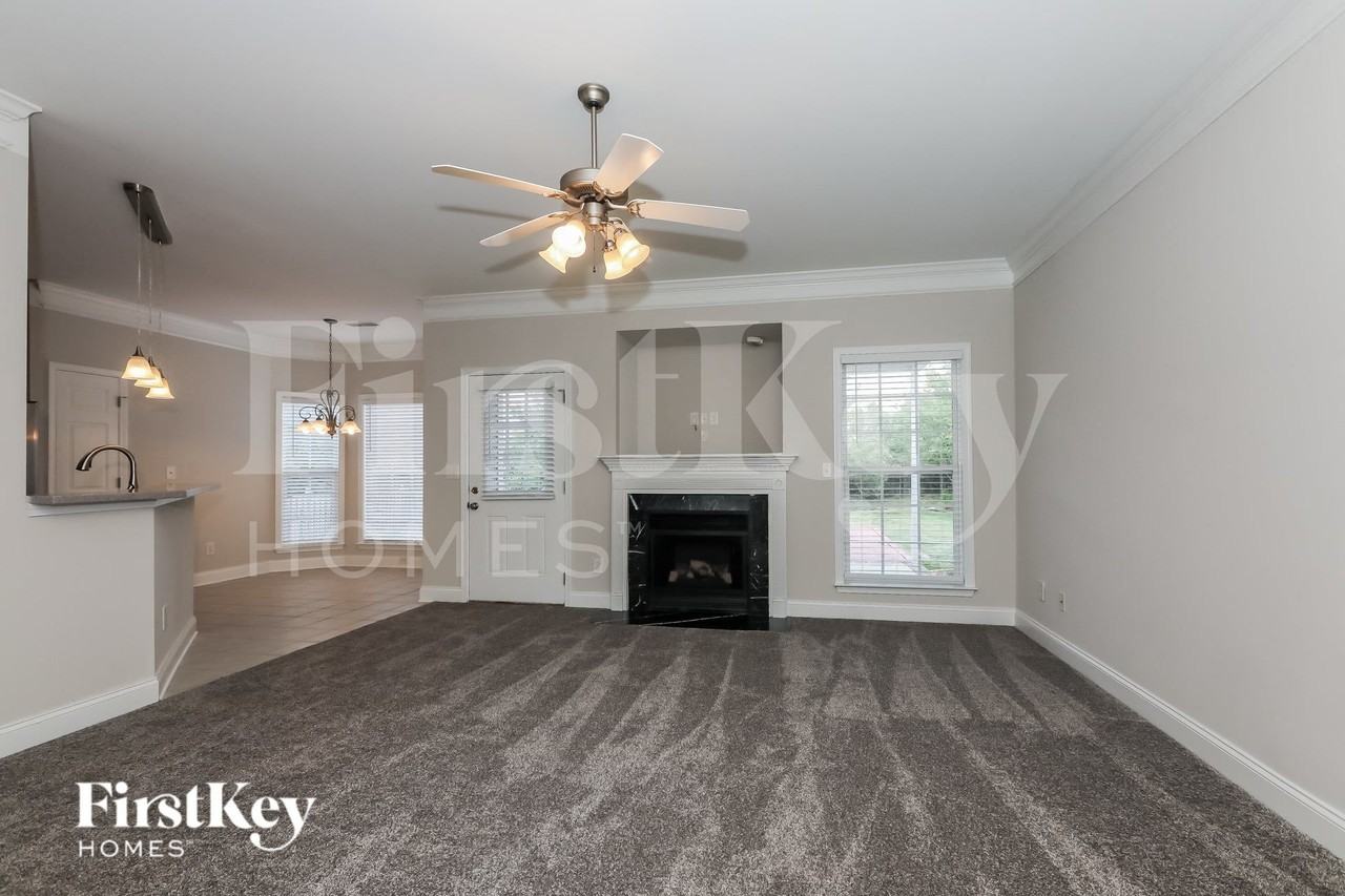 4006 Waxwood Dr - Photo 3 of 15