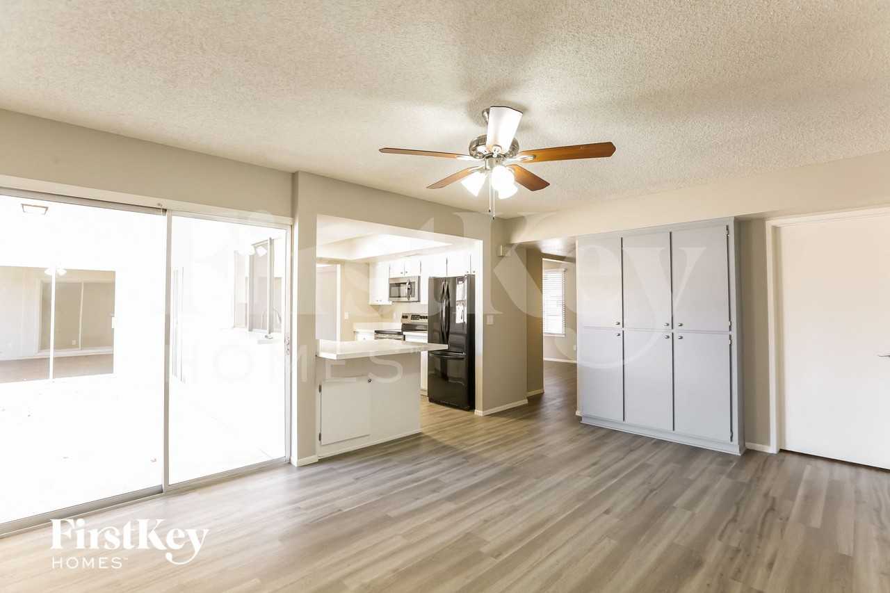 4808 W El Caminito Dr - Photo 6 of 15