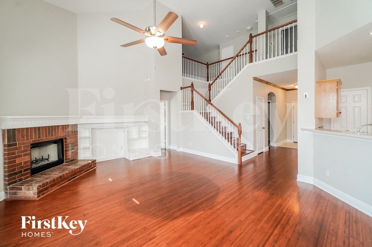 20930 Pedregoso Ln - Photo 3 of 15