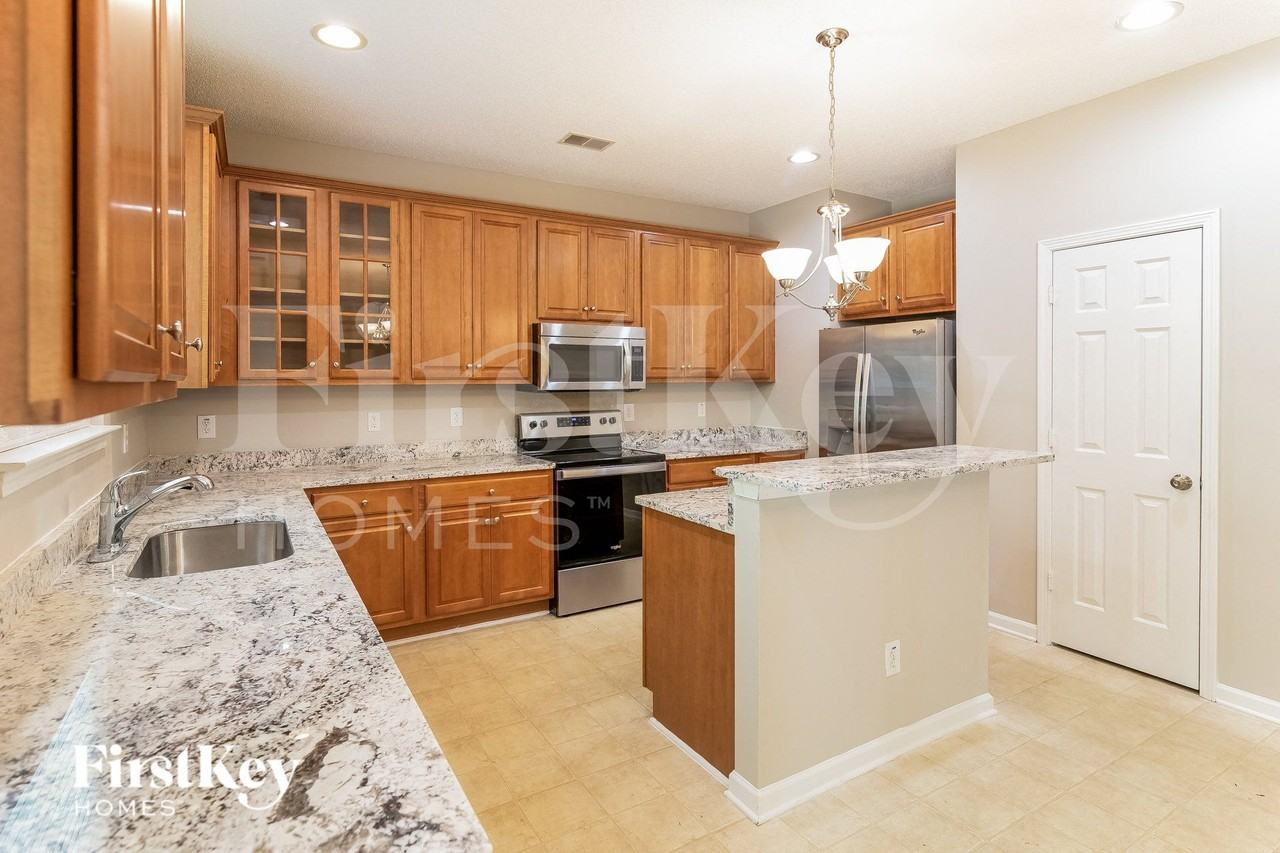 105 Arithmetic Ct - Photo 7 of 14