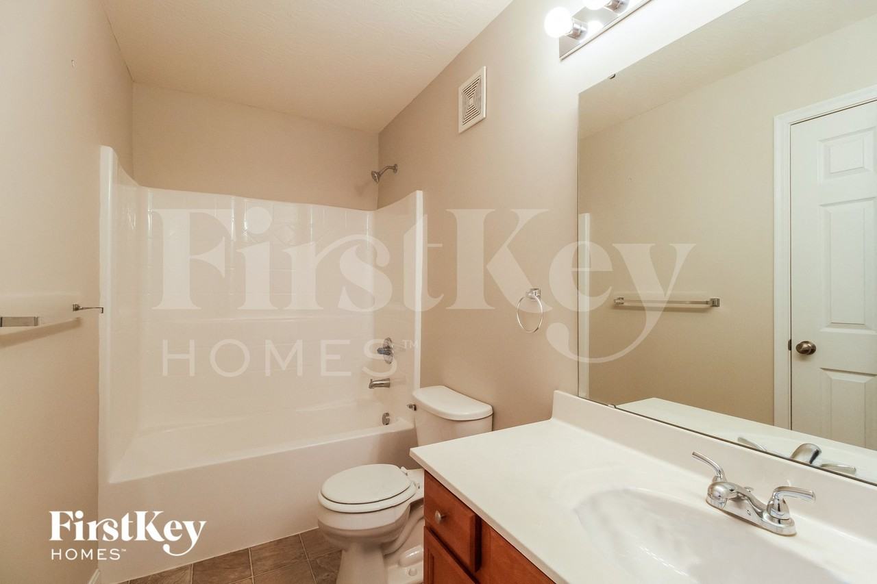 2131 Picketside Dr - Photo 4 of 15