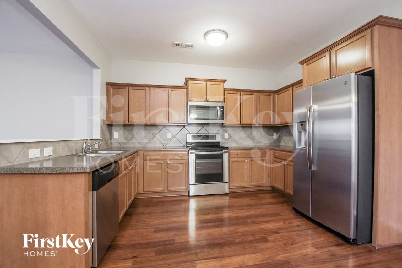 707 Rook Rd - Photo 6 of 15