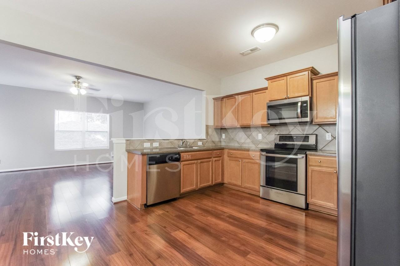 707 Rook Rd - Photo 7 of 15