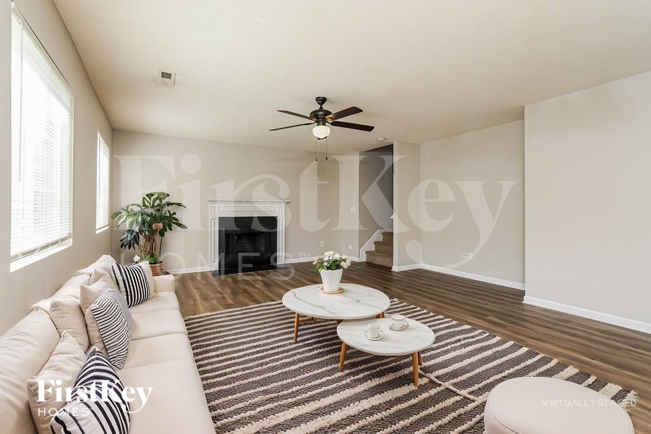 2645 Ninfield Dr - Photo 3 of 19