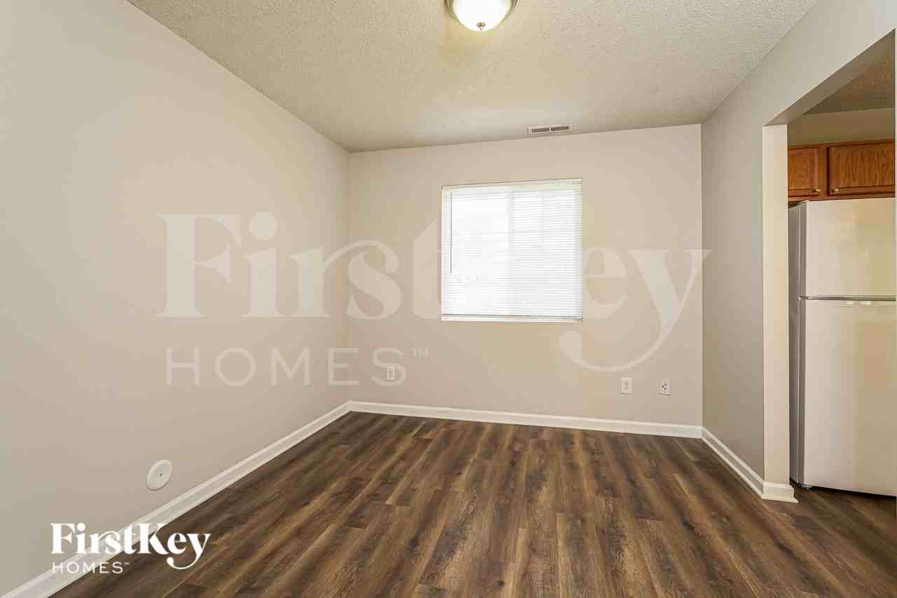 2645 Ninfield Dr - Photo 6 of 19