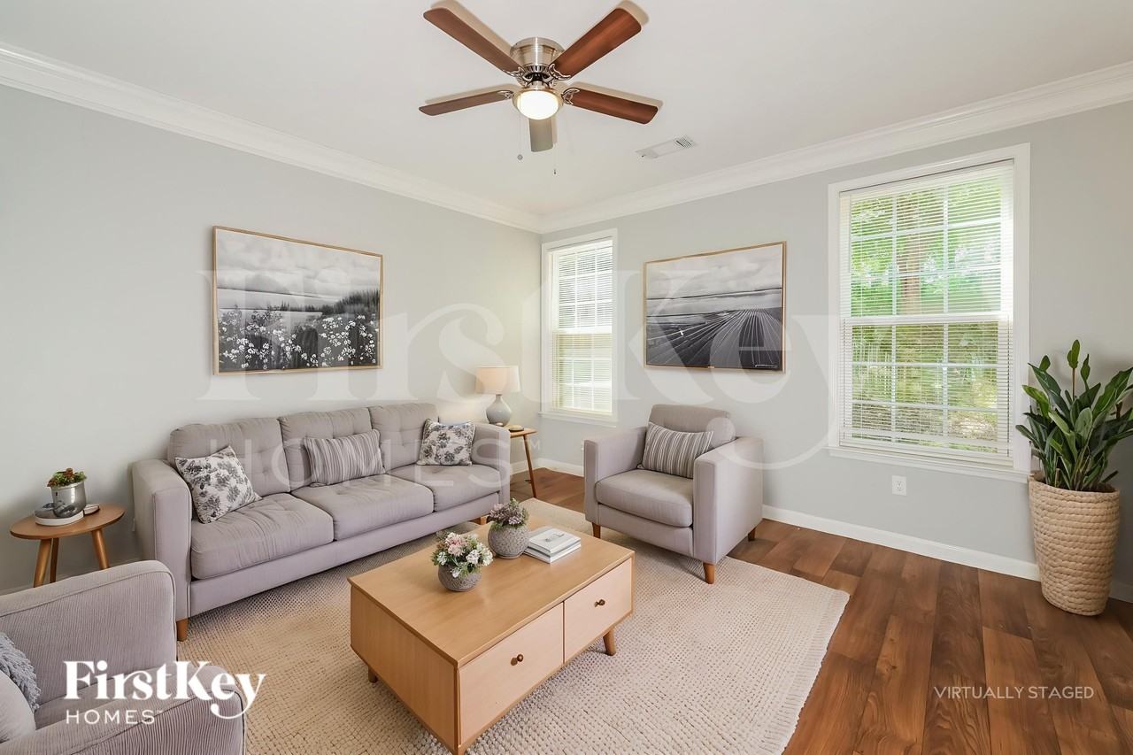 975 Treymont Way - Photo 3 of 19