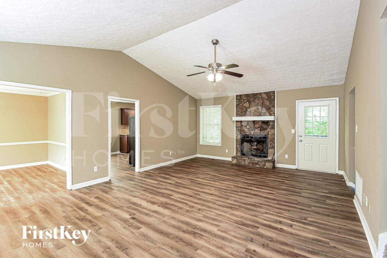 1170 Kennesaw Springs Dr Nw - Photo 2 of 19