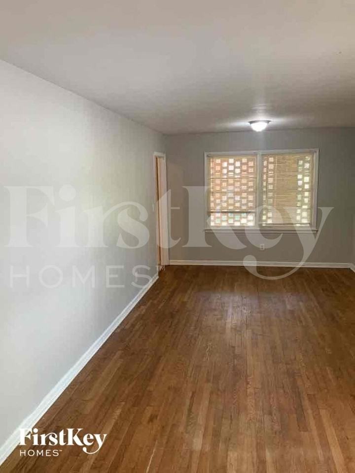3670 Judy Lynn Ct - Photo 2 of 9
