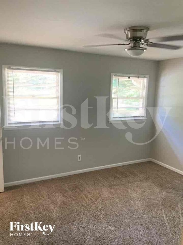 3670 Judy Lynn Ct - Photo 7 of 9