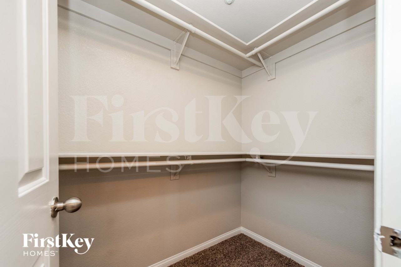 8936 Amy Olivia Ave - Photo 6 of 16