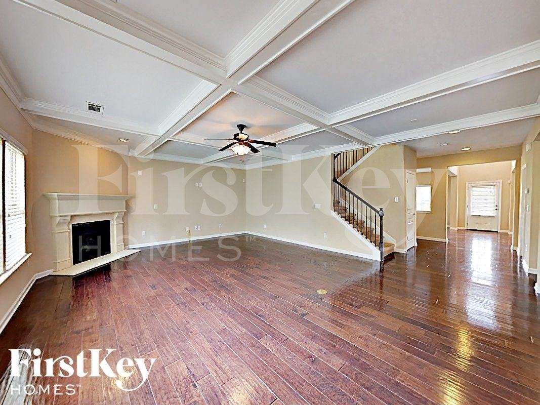 7719 Watson Cir - Photo 6 of 17