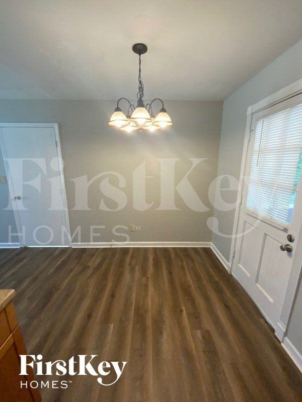 7016 Sun Valley Way - Photo 3 of 11
