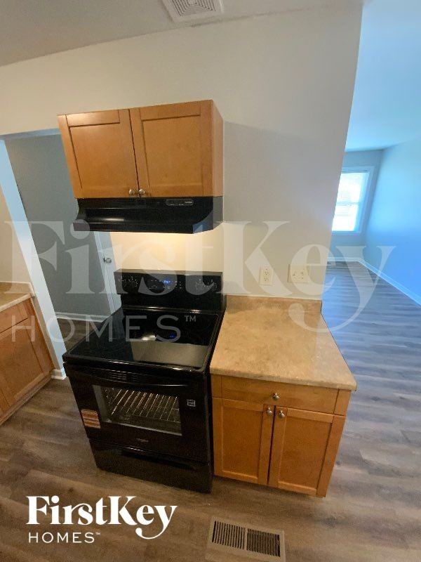 7016 Sun Valley Way - Photo 6 of 11