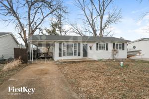 featured image of 5323 Ville Cecelia Ln