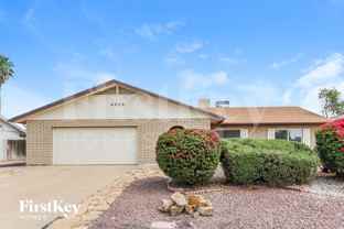 4826 W Paradise Ln - Photo 1 of 1