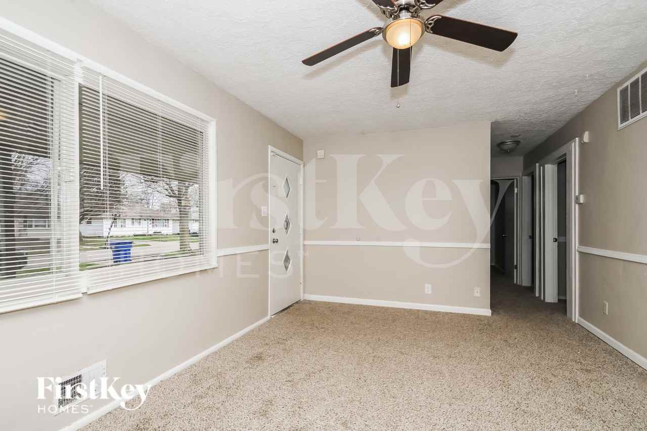 4742 Normal Ave - Photo 5 of 19
