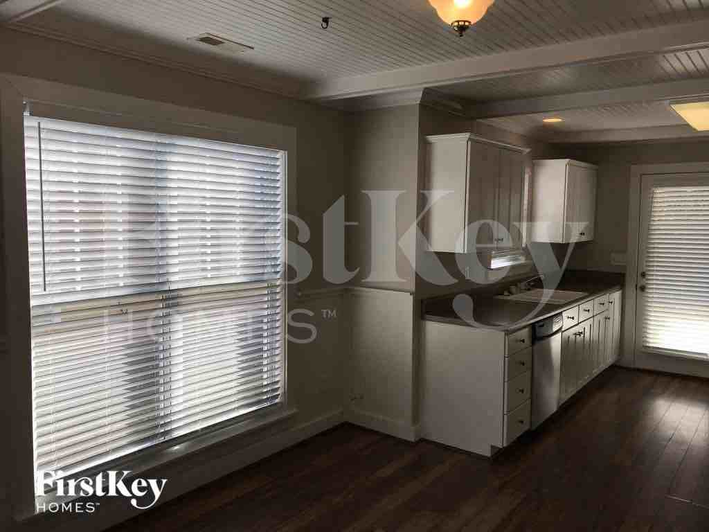 153 Creekstone Trl - Photo 5 of 16