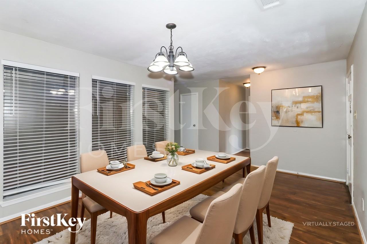1308 Wilson Dr - Photo 7 of 20