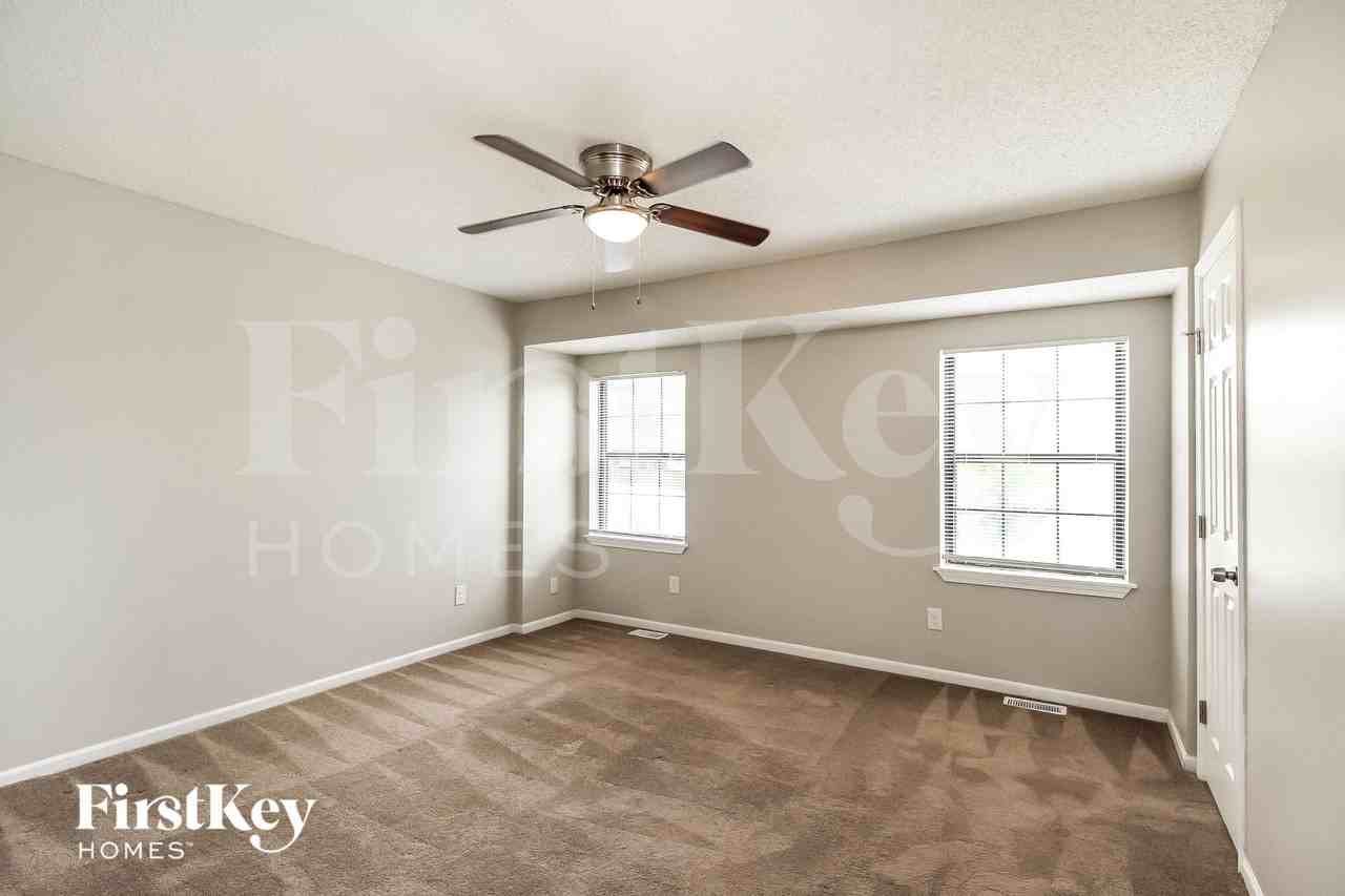 11536 N Woodland Ave - Photo 7 of 15