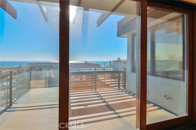104 Manhattan Ave - Photo 3 of 8